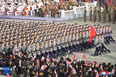 這張朝中社9月9日提供的圖片顯示的是9日零點開始在平壤市中心的金日成廣場舉行的民間及安全武裝力量閱兵式現場。<br/><br/>　　為慶祝朝鮮民主主義人民共和國成立73周年，朝鮮于9日零點開始在首都平壤市中心的金日成廣場舉行民間及安全武裝力量閱兵式，朝鮮勞動黨總書記金正恩出席并檢閱了部隊。<br/><br/>　　新華社/朝中社