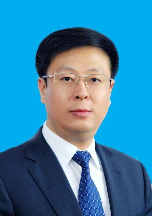 隋洪波当选伊春市人民政府市长