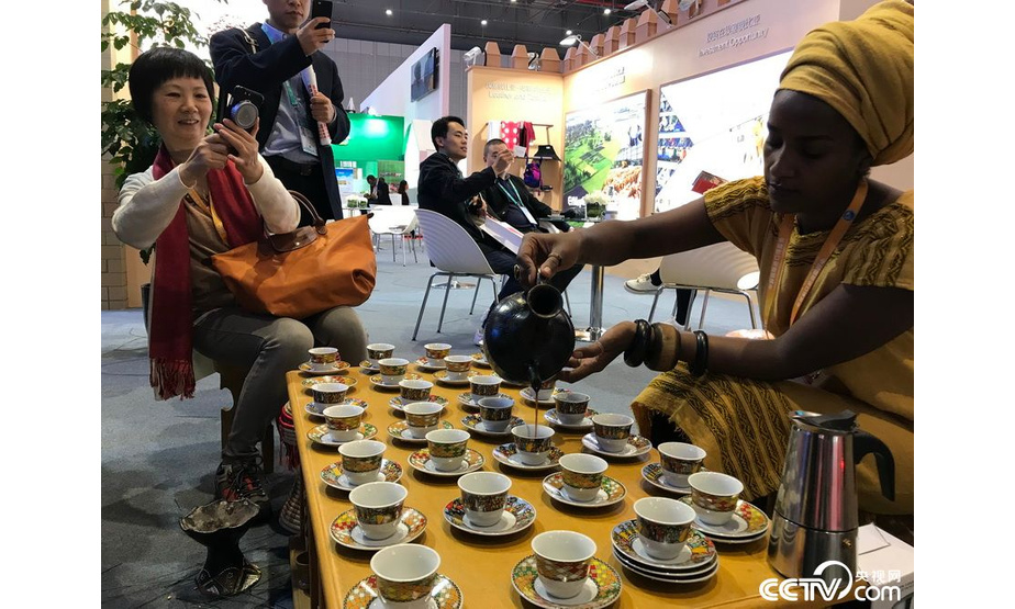 埃塞俄比亚馆可现场品尝当地咖啡。