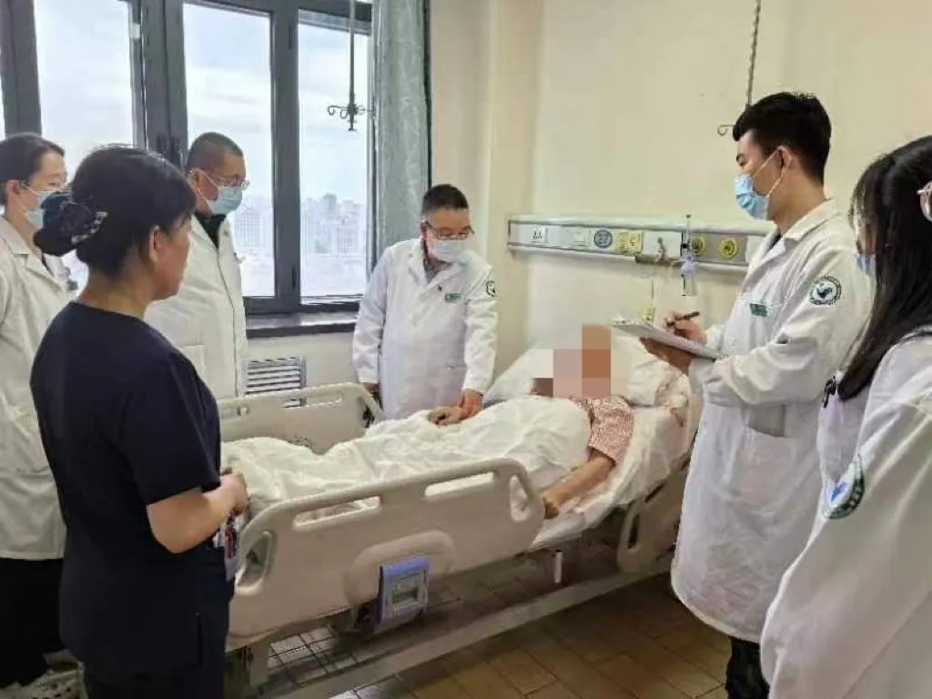 优势诊疗┃龙中医一院中西医结合与多学科协作成功救治食管癌患者
