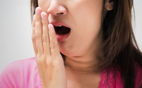 大鱼大肉一时爽 口臭胃火旺怎么办?