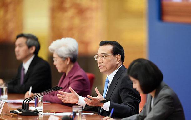 李克强总理与中外记者见面