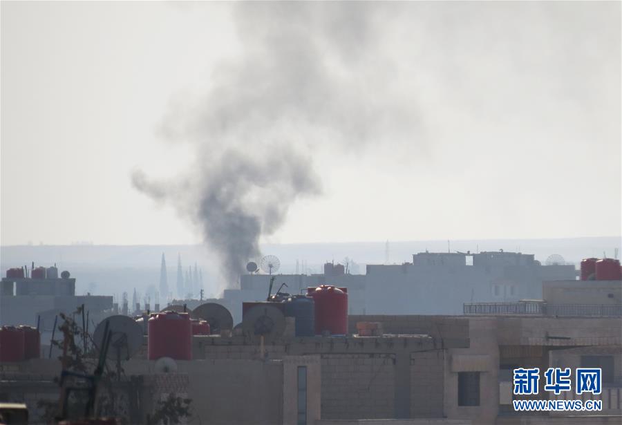 这是10月10日拍摄的遭到土耳其炮击的叙利亚卡米什利市。 新华社发