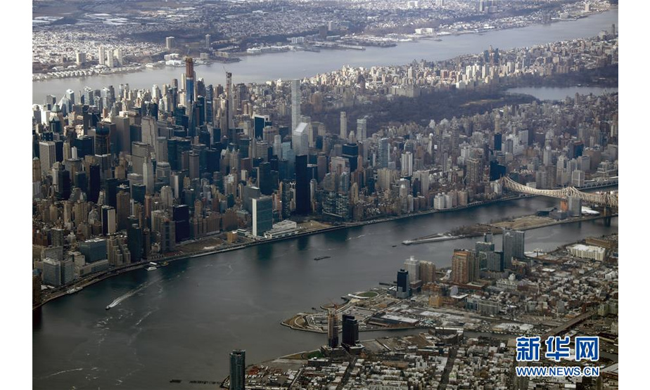 这是3月18日在空中拍摄的美国纽约曼哈顿中城。 新华社记者 李木子 摄