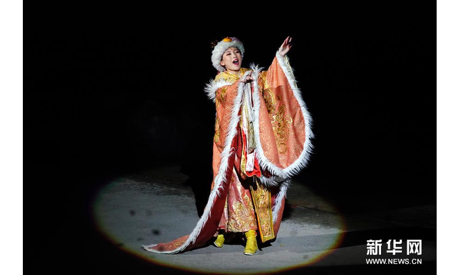 这是大型实景剧《文成公主》演出现场（6月1日摄）。新华社记者 詹彦 摄