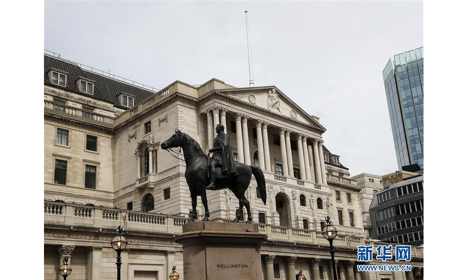 这是8月16日在英国伦敦拍摄的英格兰银行。新华社记者 韩岩 摄