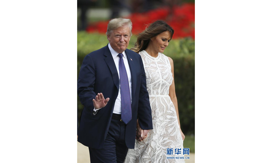7月11日，在比利时布鲁塞尔，美国总统特朗普偕夫人梅拉尼娅出席北约峰会活动。新华社记者叶平凡 摄