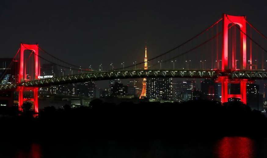 此外，警报发出后，若疫情形势继续恶化，达到一定标准东京都政府或将再次发出减少外出和店铺停业的要求。
