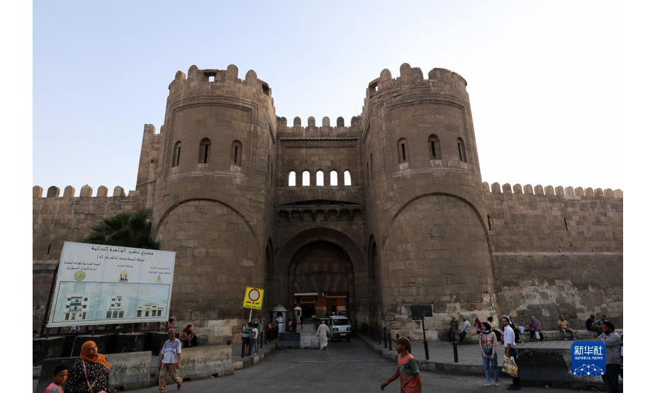 这是9月11日拍摄的埃及开罗古城北墙城门。

　　开罗古城建于公元10世纪，拥有许多古老的清真寺、宣礼塔、古市场和老街，于1979年被列入联合国教科文组织世界文化遗产名录，并获得“千塔之城”的美称。

　　新华社记者隋先凯摄