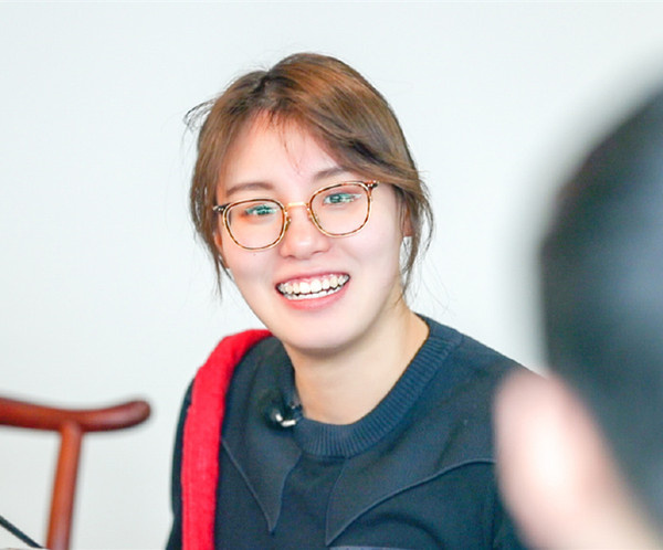 96年的傅园慧 你再继续这样化妆会看起来像40