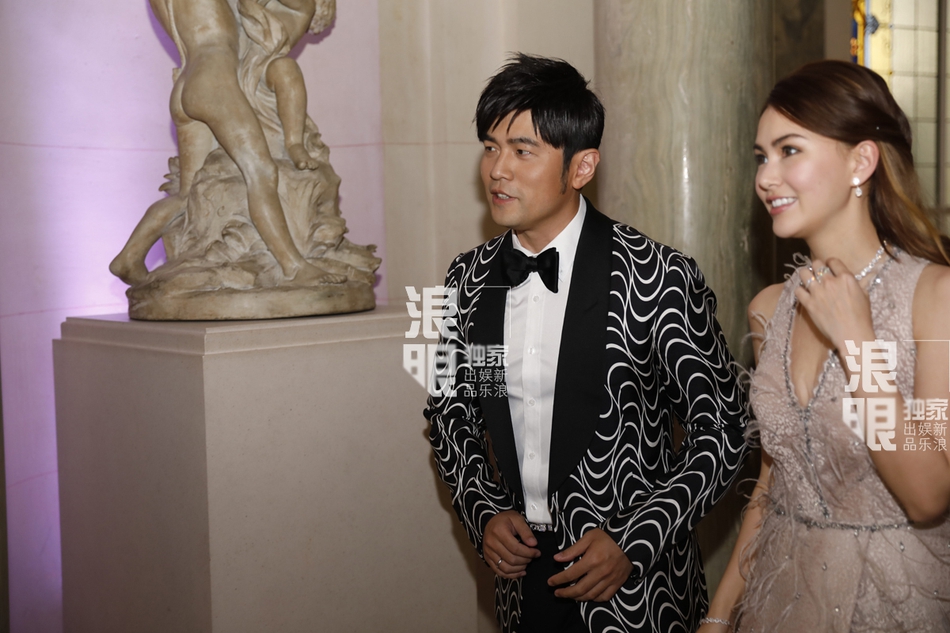 新浪娱乐讯 2019年6月2日，郎朗与24岁德韩混血钢琴家Gina Alice在法国举行婚礼，周杰伦昆凌夫妇、约翰传奇夫妇等现身。