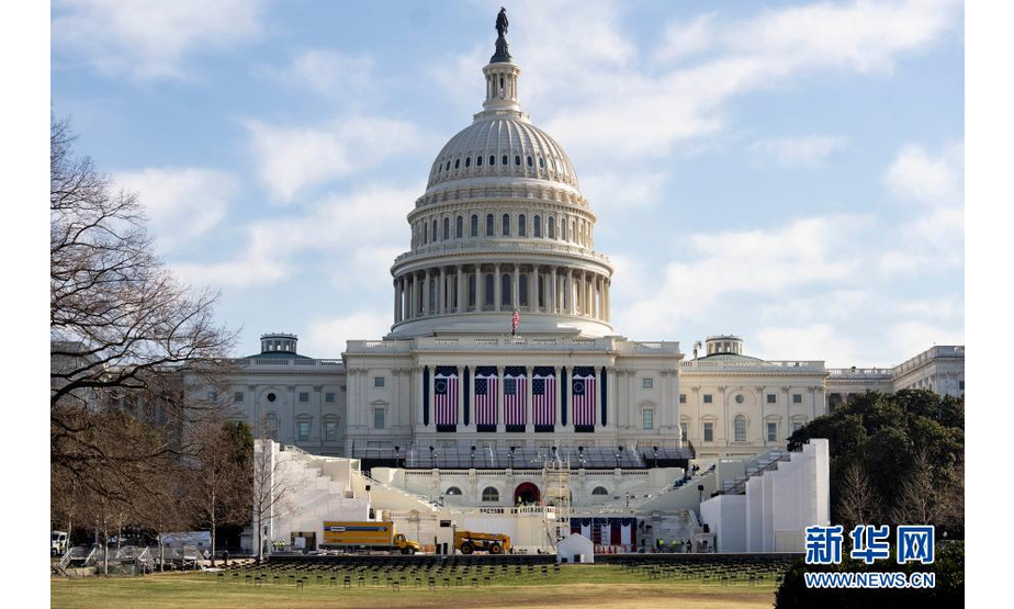 这是1月13日在美国首都华盛顿拍摄的国会大厦。新华社记者 刘杰 摄