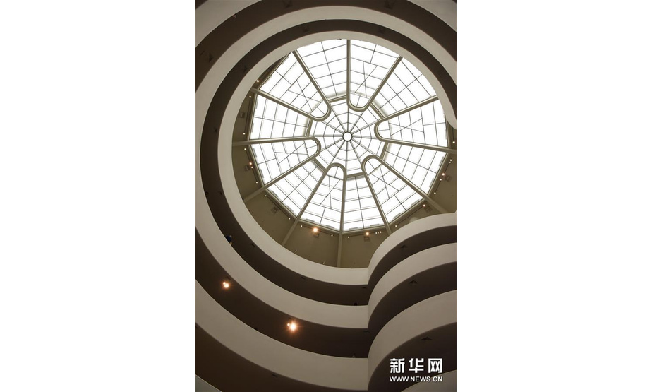 这是7月12日在美国纽约拍摄的古根海姆博物馆穹顶。 古根海姆博物馆是纽约的地标建筑之一，以造型独特的螺旋结构著称，是美国著名建筑师弗兰克·劳埃德·赖特的代表作。近日，包括古根海姆博物馆在内的8座赖特设计的建筑被联合国教科文组织列入世界遗产名录。 新华社记者韩芳摄