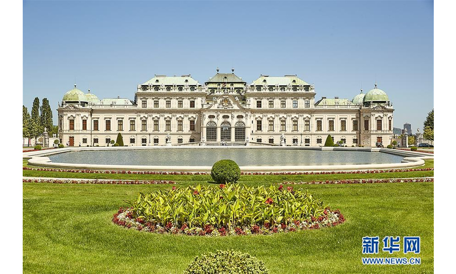 这是7月1日在奥地利维也纳拍摄的上美景宫博物馆外景。 当日，上美景宫博物馆在疫情解封后重新开门迎客。 新华社发（乔治斯·施耐德摄）
