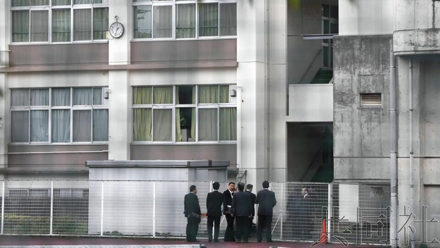 日本皇室唯一皇孙遭双刀威胁,警方: 嫌犯是有