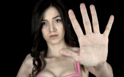 女人手心老出汗 小心这6个原因