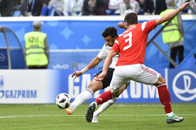 世界杯足球赛A组:俄罗斯队取得两连胜