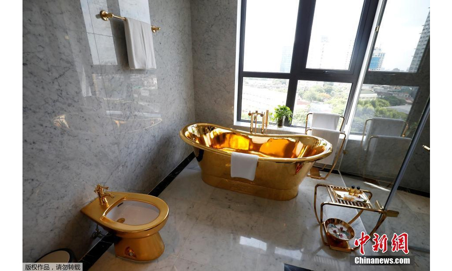 当地时间2020年7月2日，越南河内，新落成的Dolce Hanoi Golden Lake酒店，该酒店的内部设施和外部墙体都是镀金的。