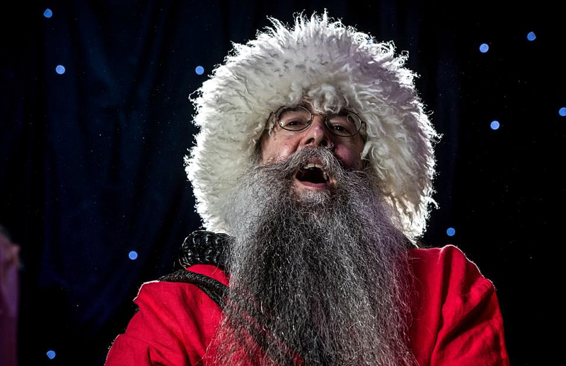 俱乐部主席安迪•蒂格(Andy Teague)表示：“这项比赛很有趣，没有人会把它当真，这对于参赛者和他们的家人而言都是一次愉快的体验。”“要保持胡子的造型也需要费一番功夫，因为你不能让它钩到其他东西。”他补充道。（实习编译：文颖 审稿：朱盈库）