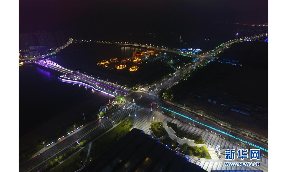 青岛灵山湾夜色（6月4日无人机拍摄）。新华社记者 朱峥 摄