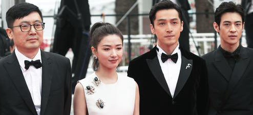 《南方》剧组集体亮相