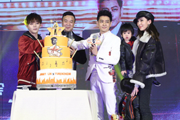 颖儿产后晒减肥餐 自曝体重120斤