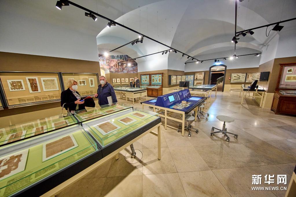 这是4月28日拍摄的翻新后的奥地利国家图书馆莎草纸博物馆。新华社发（乔治斯·施耐德摄）