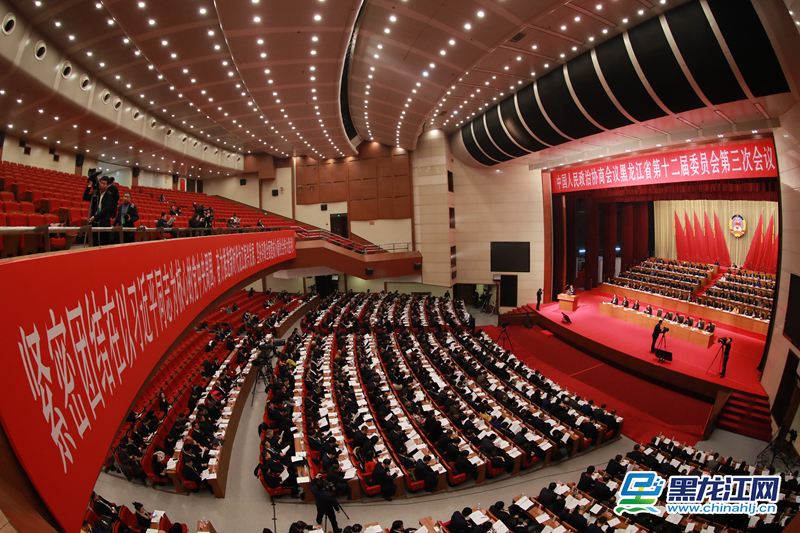 省政协十二届三次会议隆重开幕。（记者 白林鹤摄）