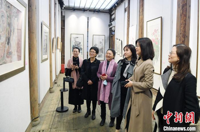 福建中青年著名女画家中国画展“红袖墨韵” - 黑龙江网