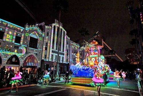 光雕投影装点日本环球影城:360度融入电影世界