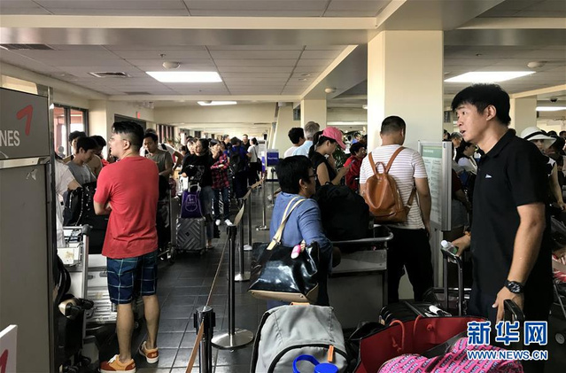 滞留塞班游客回国 有4架飞机接送